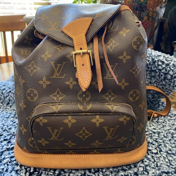 Louis Vuitton Leather Montsours MM Backpack - Picture 3 of 15